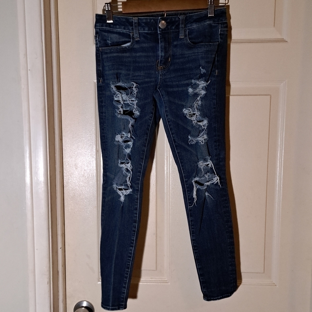 American eagle Distressed Jeggings Size 4 short